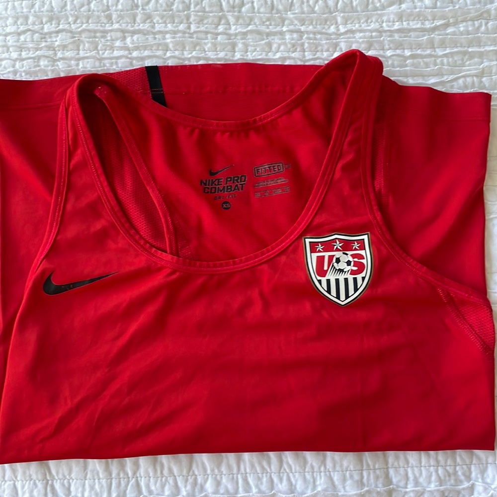 Womens Nike USA national soccer team tank top